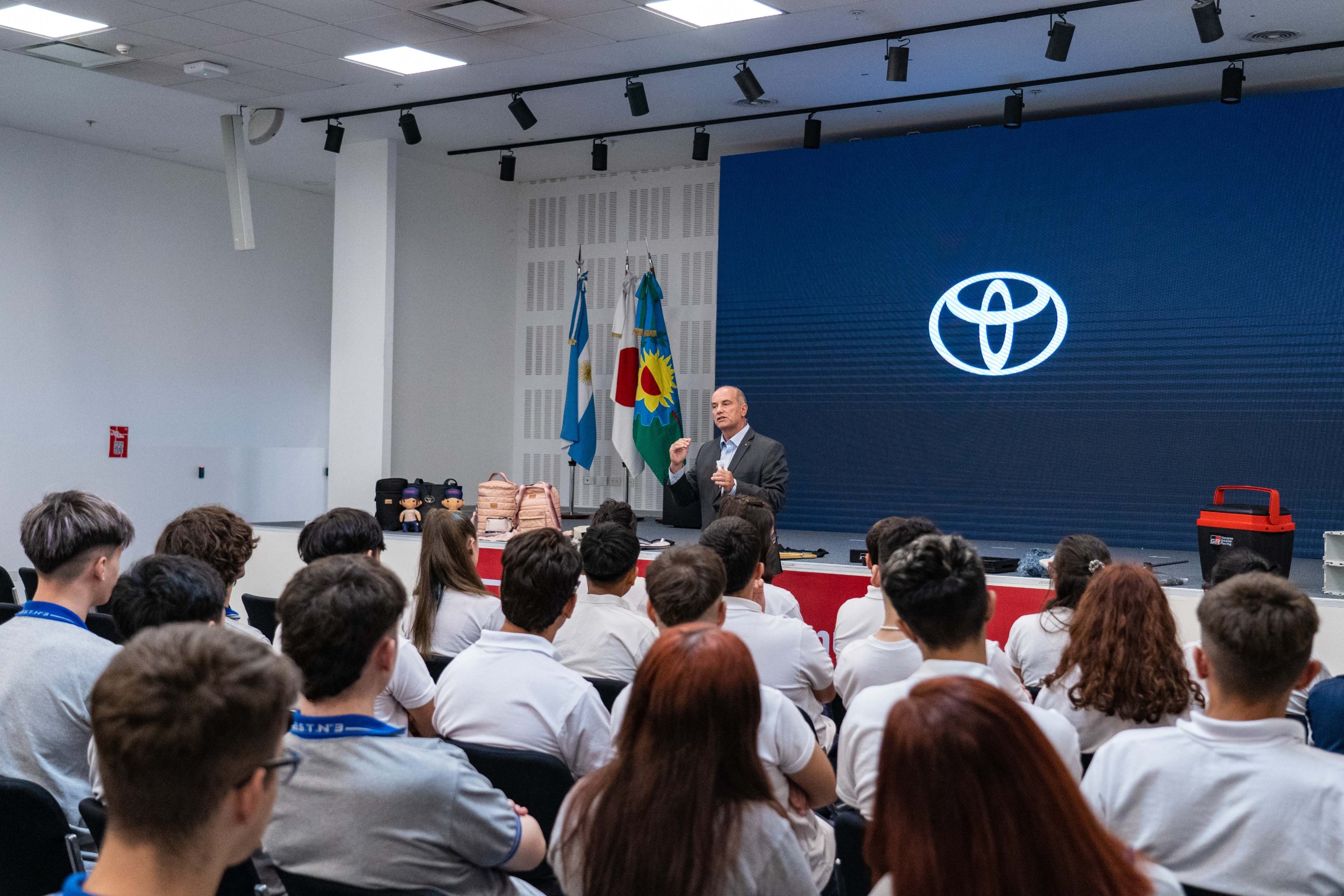 Toyota Impulsa la Educación y la inserción social.