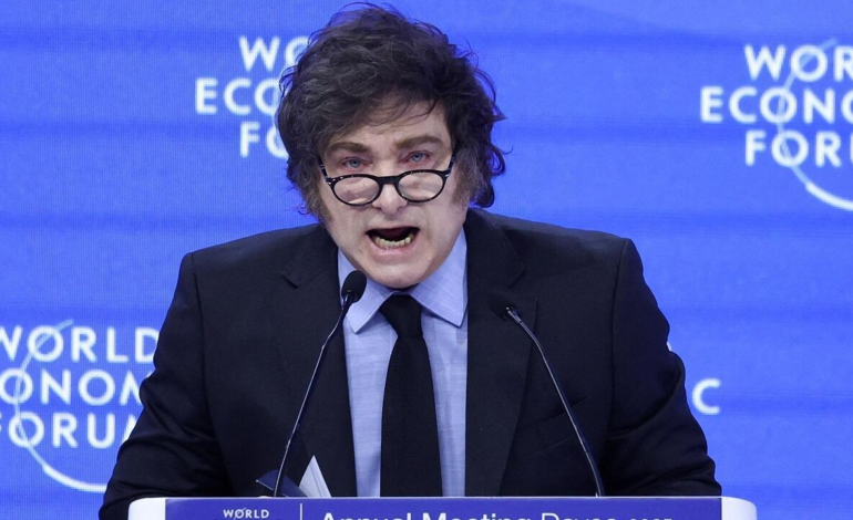 ![Javier Milei en Davos](https://ruta_imagen.com/milei_davos.jpg "Javier Milei en Davos durante su discurso en el Foro Económico Mundial")